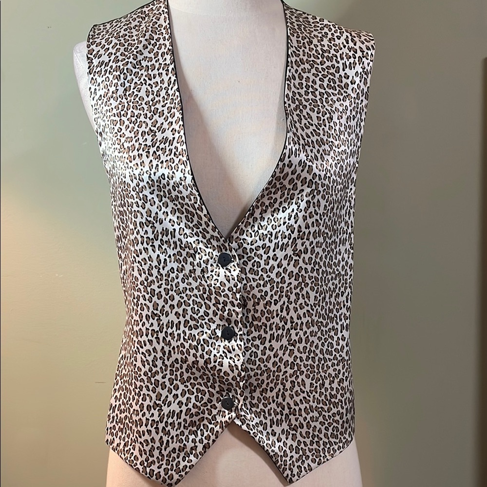 Leopard Print Vest‎ with Black Lining